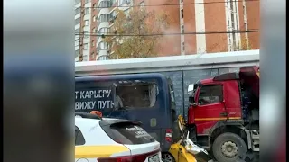 Села в такси и сразу Умерла !!! Смертельное ДТП произошло в центре Москвы.Сегодня 02.11.2022.