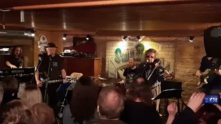 THE PLASTIC PEOPLE OF THE UNIVERSE - Muchomůrky bílé (live 2023)