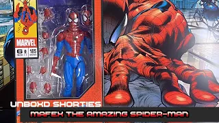 Unboxd Shorties  Mafex #185 Spider-Man