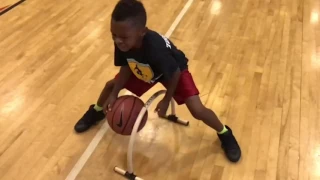 6 Year Old Basketball Phenom Enzo Lee Shows Off Crazy Ball Handling SKills