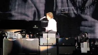 Paul McCartney- My Valentine -SHORT video (9/28/14)