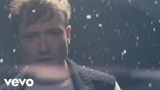 Mallory Knox - Shout at the Moon (Official Video)