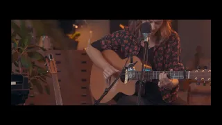 Hanna Enlöf - We Cut Our Knees - Live Session