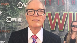Richard Chamberlain chats top secret 'Twin Peaks' limited series on premiere red carpet