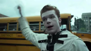 GOTHAM S02E02 CLIP - The Bus Scene