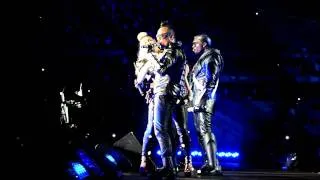 The Black Eyed Peas - The Time (Dirty Bit) Live @ Stade de France, Paris, 2011 HD