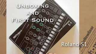 Roland S-1 Unboxing  First Sounds Tweak Synthesizer