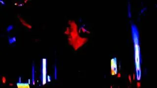 Andy Moor play Paul Van Dyk - New York City (Super8 & Tab Remix) Bains Douches Paris 05.09.08