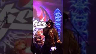 Dokken  December 15, 2017 live alone again