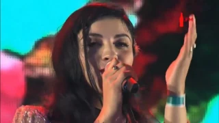 Mon Laferte - Amárrame ft. Juanes (Vive Latino 2017)