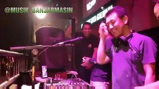 DJ FREDY  LIVE ATHENA TERBARU " MUNDUR ALON-ALON " TAMBAHE LAGI.....