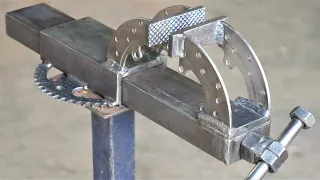 Make A Metal Vise From Gear And Disc | DIY