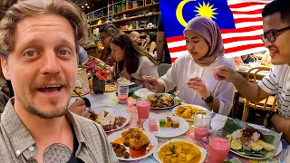 We Got Invited To First Iftar With A Local | Break The Fast At Deluxe Ramadan Buffet