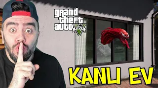 PENCEREYE VURDUM CAMI KIRDI ÇIKTI (KANLI EV) - GTA 5 MODS