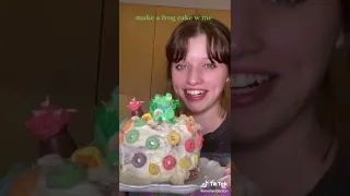 Ever Anderson | Make a frog cake [ tiktok everanderson ]