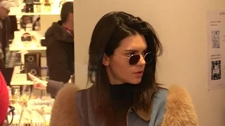 EXCLUSIVE : Kendall Jenner goes to Colette concept store in Paris