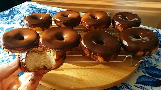 Receta e donuts - krofne si ne pasticeri. Donats me cokollate te buta pambuk. Petulla Amerikane