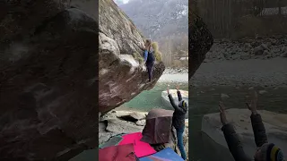Michaela Tracey - Fake Pamplemousse 8a