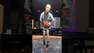 #ÄRTÏSTØKËRS                                                                 vice ganda tiktok dance