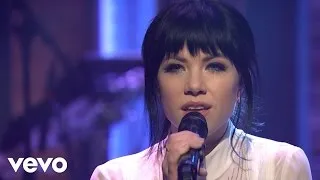 Carly Rae Jepsen - Run Away With Me/Your Type - Medley (Late Night with Seth Meyers)