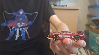 Hot Wheels car review 43:Saleen S7-R