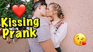 Kissing Prank ПОЦЕЛУЙ С НЕЗНАКОМКОЙ  РАЗВОД НА ПОЦЕЛУЙ #43