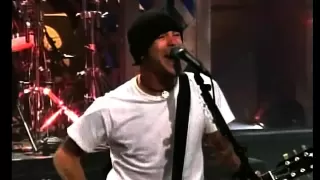 Godsmack - Cryin' Like a Bitch ( LIVE )