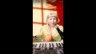Aurora Live on TikTok (28 april 2021)