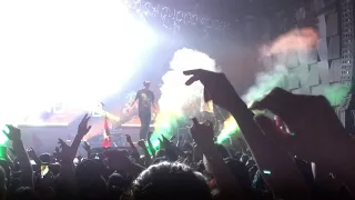 Hollywood undead - Cashed out live in Prague