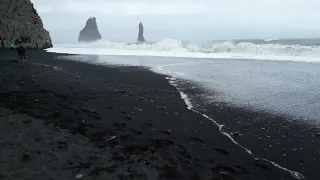 THE MOST DANGEROUS BEACH IN ICELAND....(BLACK SAND BEACH).... (VIK). 12/7/18.