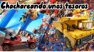 CHACHAREANDO EN EL TIANGUIS ENCONTRAMOS UN TONKA Y UN BARÓN ROJO HOT WHEELS