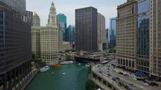 Flying over the Chicago River