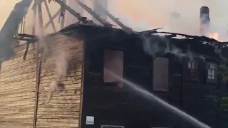 Сегодня ночью в Карпушихе сгорел дом