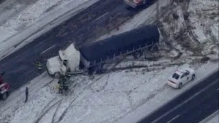 Raw: Crashes Block I-74 Near Indianapolis