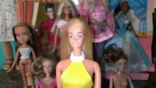 Fleamarket doll haul (Moxie teenz, bratz, barbie)