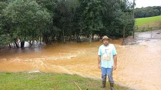 MUITA CHUVA E LAMA NO SÍTIO