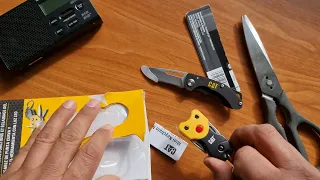 Cat folding knife and multitool