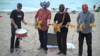 Los Straitjackets on the beach in Spain--High Rockabilly Festival 2011!