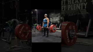 Powerlifter Jonathan Cayco Cracks 328-kg (723.1-lb) Raw Deadlift For Two Rep PR