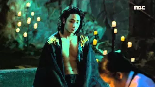 [Scholar Who Walks The Night] 밤을 걷는 선비 2회 - Cruel Lee Su-hyuk 잔인한 이수혁, 어린 아이 물에 빠뜨려 죽이나 20150709