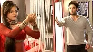 RK Madhubala Scene: Madhubala SLITS her WRIST - Behind the Scenes