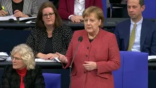 KANZLERIN MERKEL: "Als Physikerin geht es mir bei den Zahlen um die Wahrheit"