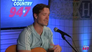 Walker Hayes Performs "Don't Let Her", "You Broke Up With Me" and "90s Country"