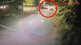 В Днепре на Староказацкой столкнулись Suzuki и Audi: видео момента