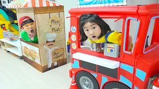 보람이의 피자가게 vs 아이스크림 가게 대결놀이 Pizza store and Ice Cream Truck