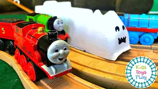 Thomas Train Halloween Motorized Toy Train Races