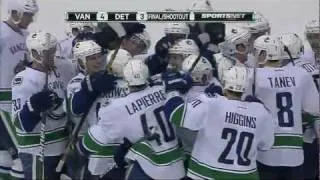 Canucks at Wings - Complete Shootout - 02.23.12 - HD