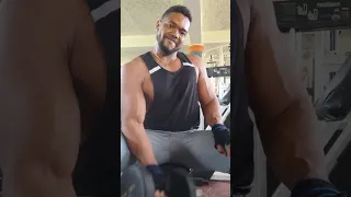 El santo en el gym