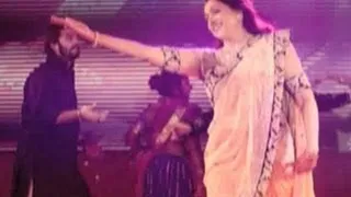 Hema Malini performed at Esha Deol's sangeet