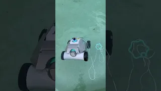 $169.00 Pool cleaner robot